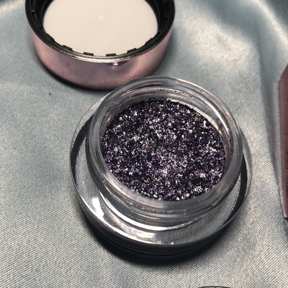 BODYOGRAPHY High Shine Glitter Shadow in COMET - Picture 2 of 12